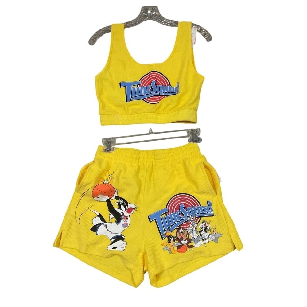 Space Jam Tune Squad Set Womens M/XS Yellow New Ribbed Graphic Crop Top Shorts